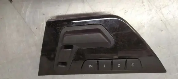 Mercedes-Benz E C207 W207 Seat control switch A2128700710