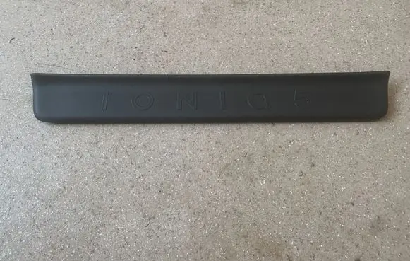 Hyundai Ioniq 5 Front sill trim cover 85883GI000