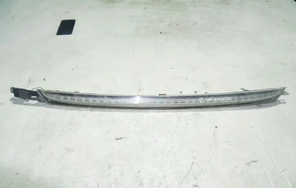 BMW 3 E46 Third/center stoplight 6917540 63256917540