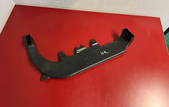 BMW iX Cabin air duct channel 9864186