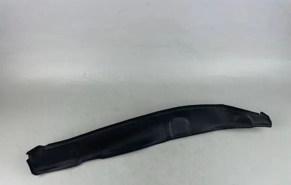 Volkswagen Golf VIII Fender end trim 5H0821111