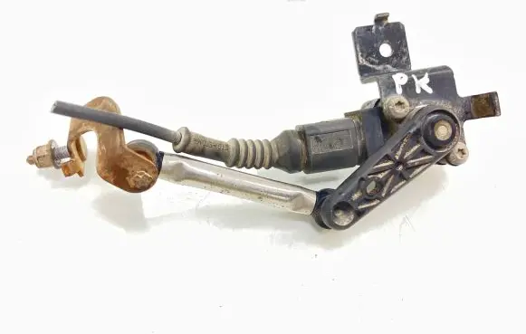 Headlight/headlamp level sensor