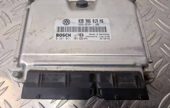 Volkswagen Golf IV Engine control unit/module 038906019MQ 0281011109