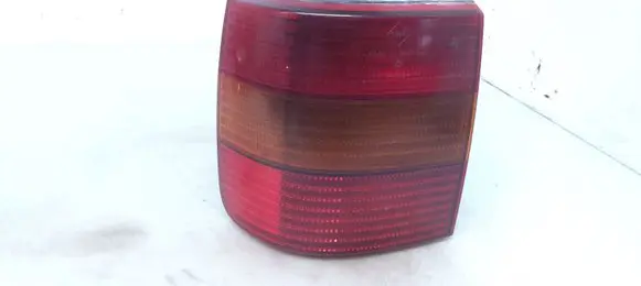 Volkswagen PASSAT B4 Rear/tail lights 3A9945111 3A9945257