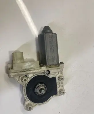 BMW 3 E90 E91 Rear door window regulator motor 676283820021 0206008001 03A2801