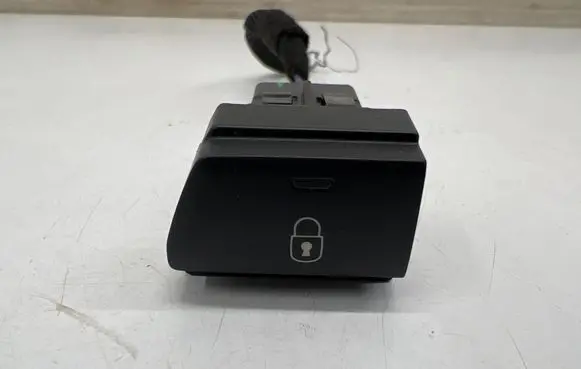 Opel Vivaro Central locking switch button 9809138677