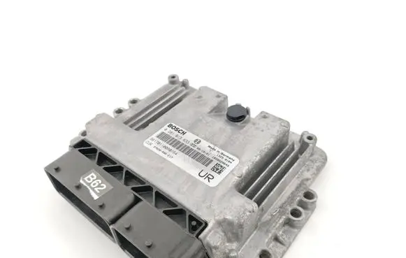 Honda CR-V Engine control unit/module 0281013633