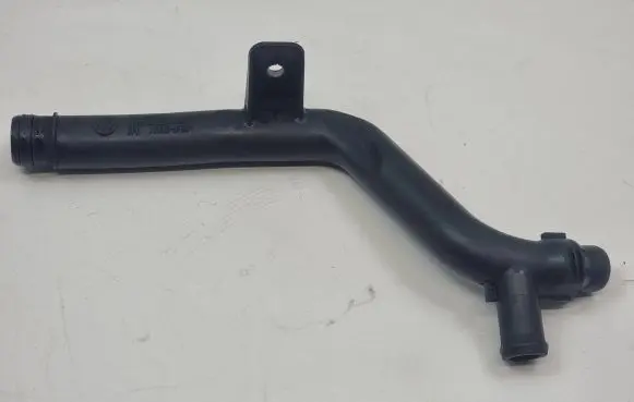 Audi Q5 SQ5 Engine coolant pipe/hose 03L121065K