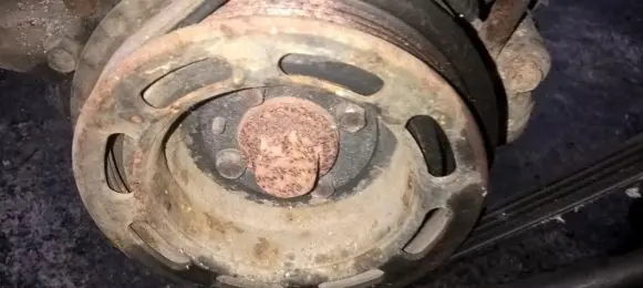 Mazda 323 Crankshaft pulley