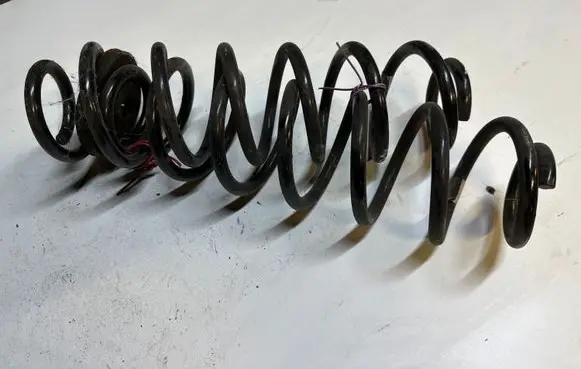 Audi Q2 - Rear coil spring
