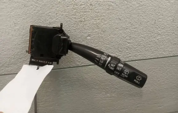 Toyota Avensis T220 Wiper control stalk 17A164 17A164LH1