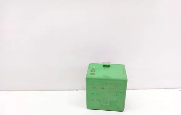 Citroen Xsara Picasso Other relay 12V35A03531