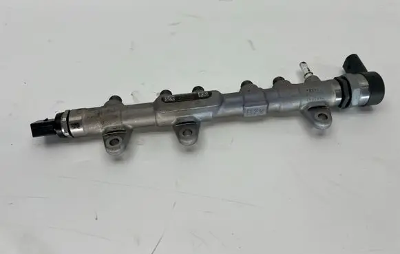 BMW 4 F36 Gran coupe Fuel main line pipe 8514154