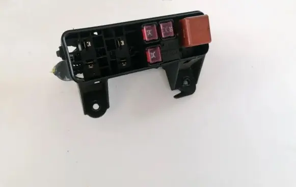 Toyota Avensis Verso Fuse box set