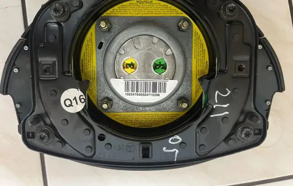 Mercedes-Benz E W211 Steering wheel airbag 61245240F