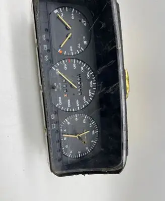 Volkswagen PASSAT B3 Speedometer (instrument cluster) 81117621