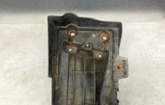 Dodge Caliber Battery tray 05115730AA