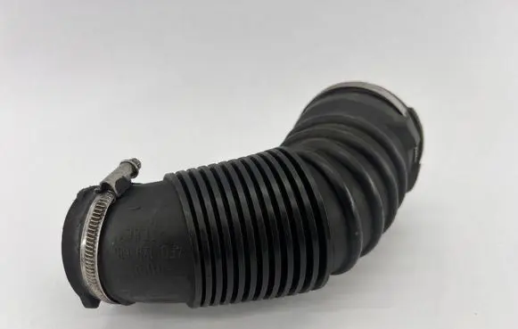 Audi A6 S6 C6 4F Air intake hose/pipe 4F0129615L