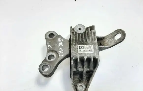 Opel Zafira C Engine mount bracket 13248544