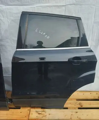 Ford Kuga II Rear door 