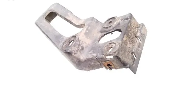 Audi A4 S4 B7 8E 8H Fender mounting bracket 8E0853922D 8E0853922B