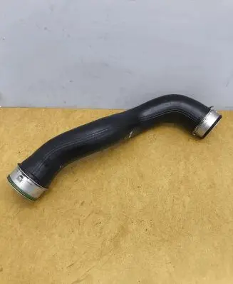 Mercedes-Benz CLK A209 C209 Intercooler hose/pipe A2095281182