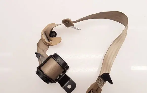 KIA Carnival Rear seatbelt 898204D000
