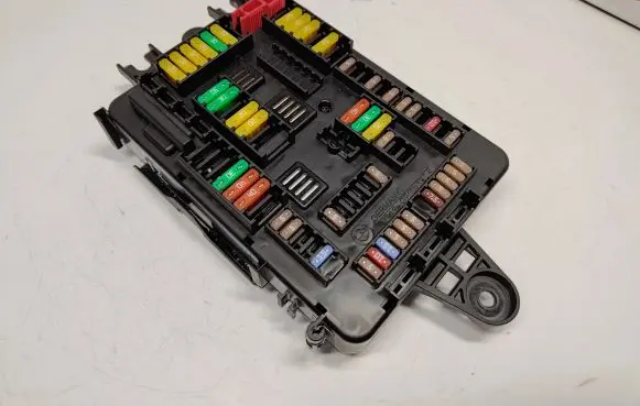 BMW 4 F32 F33 Fuse module 9389070 61149389070 61149259466