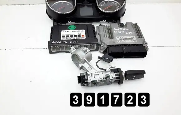 Opel Astra H Engine ECU kit and lock set 