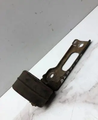 Audi A4 S4 B7 8E 8H Muffler mount bracket/holder