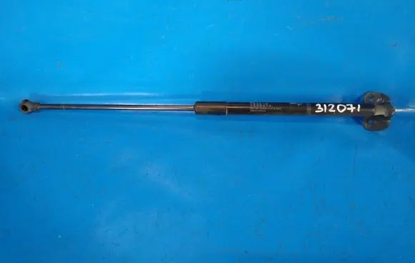 Toyota Prius (XW30) Shock absorber/damper mounting bracket 689500W540