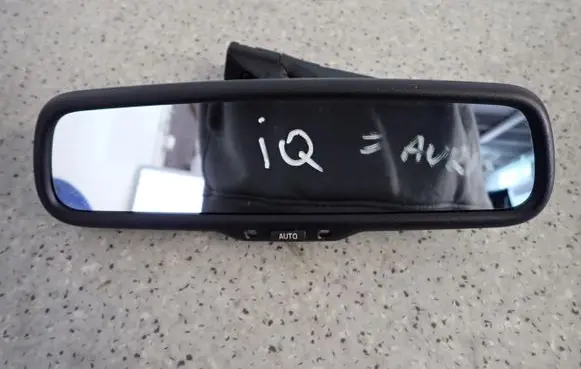 Toyota Auris 150 Rear view mirror (interior) 