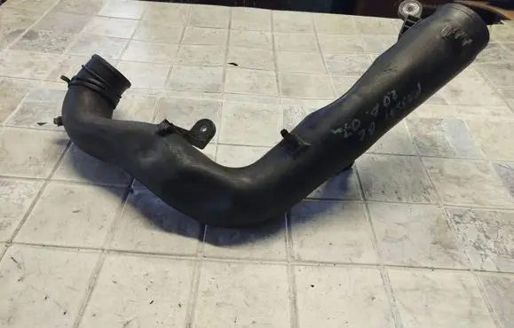 Volkswagen Golf V Intercooler hose/pipe 1K0129654AJ 446143604