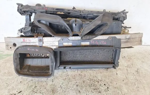 Renault Captur Top upper radiator support slam panel 625003860R 1132217X