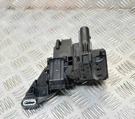 BMW 2 F22 F23 Current control relay 9356157