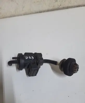Mercedes-Benz E W211 Turbo solenoid valve A0005450427