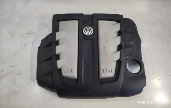 Volkswagen Touareg I Engine cover (trim) 059103925
