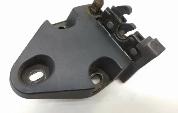 Opel Vivaro Loading door lock 