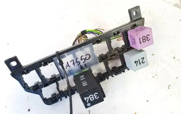 Volkswagen PASSAT B5 Fuse box set 8d0937503e