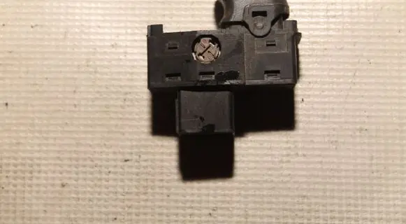 Volvo XC90 Electric window control switch 8685288