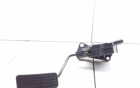 Subaru Legacy Accelerator throttle pedal 36010AG110 1988007090