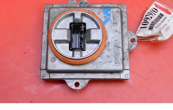Jeep Grand Cherokee Voltage converter/converter module L90020949
