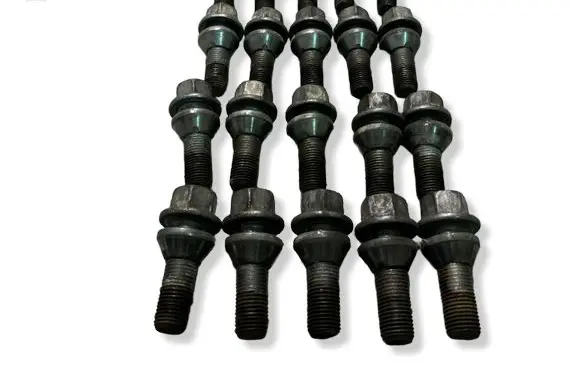 Volvo XC40 Nuts/bolts 