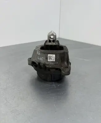 BMW X5 G05 Engine mount bracket 2987951 120320