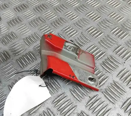 Volkswagen Caddy Fender mounting bracket 2K5821135