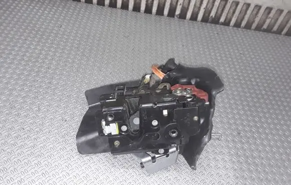Audi A4 S4 B6 8E 8H Rear door lock