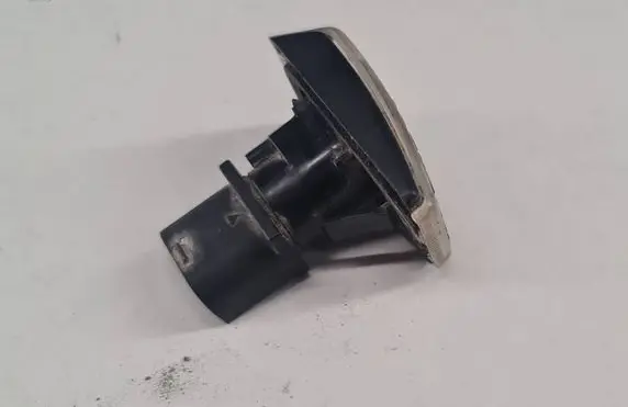 Volvo S40, V40 Front fender indicator light 6R001Z2631 362R004