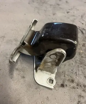 Renault Trafic II (X83) Loading door lower hinge 
