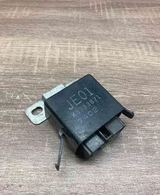 Mazda 626 Other relay K8T33871 JE01 7402