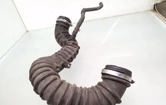Opel Vivaro Intercooler hose/pipe 93858731 8200607746